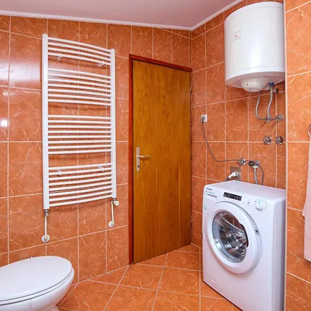 Appartement 4221b Brodarica (Sibenik-Knin)